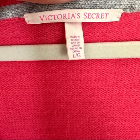 Gorgeous Victoria’s Secret Wool & Rabbit Hair Pink Soft Cozy Sweater-Size Large - Picture 2 of 9